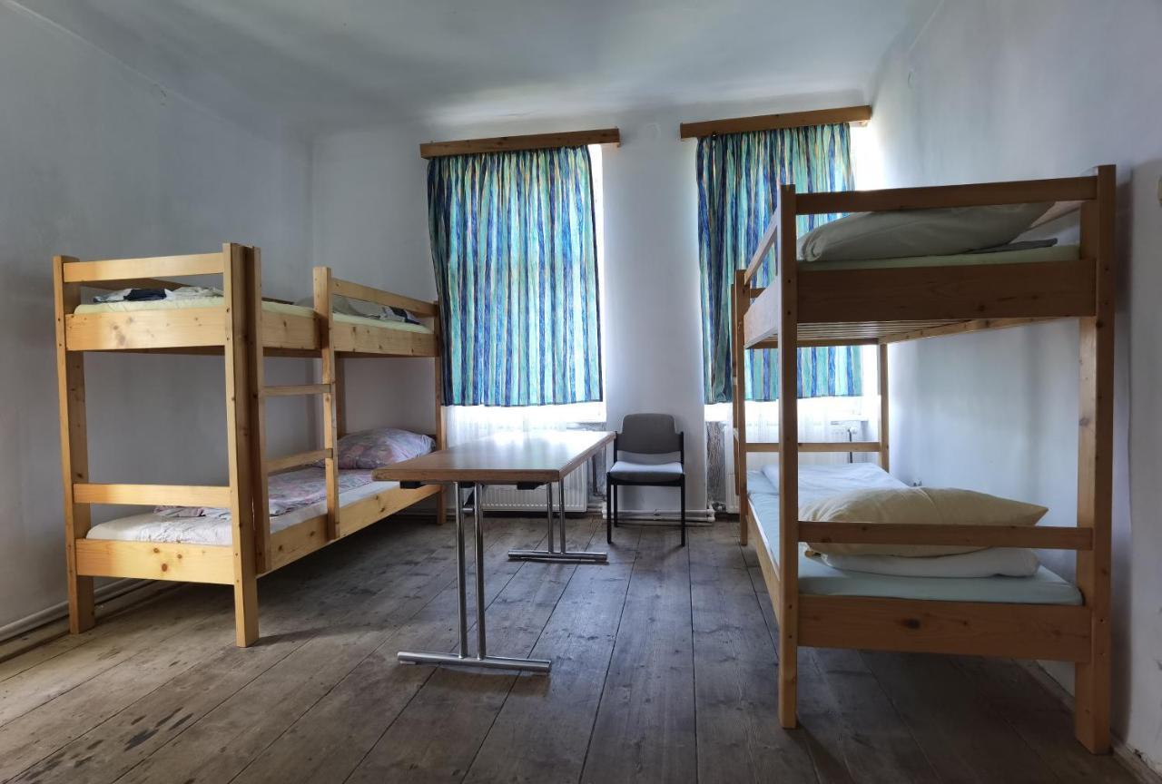 Kinderuni Bekokten Barcut Esterno foto