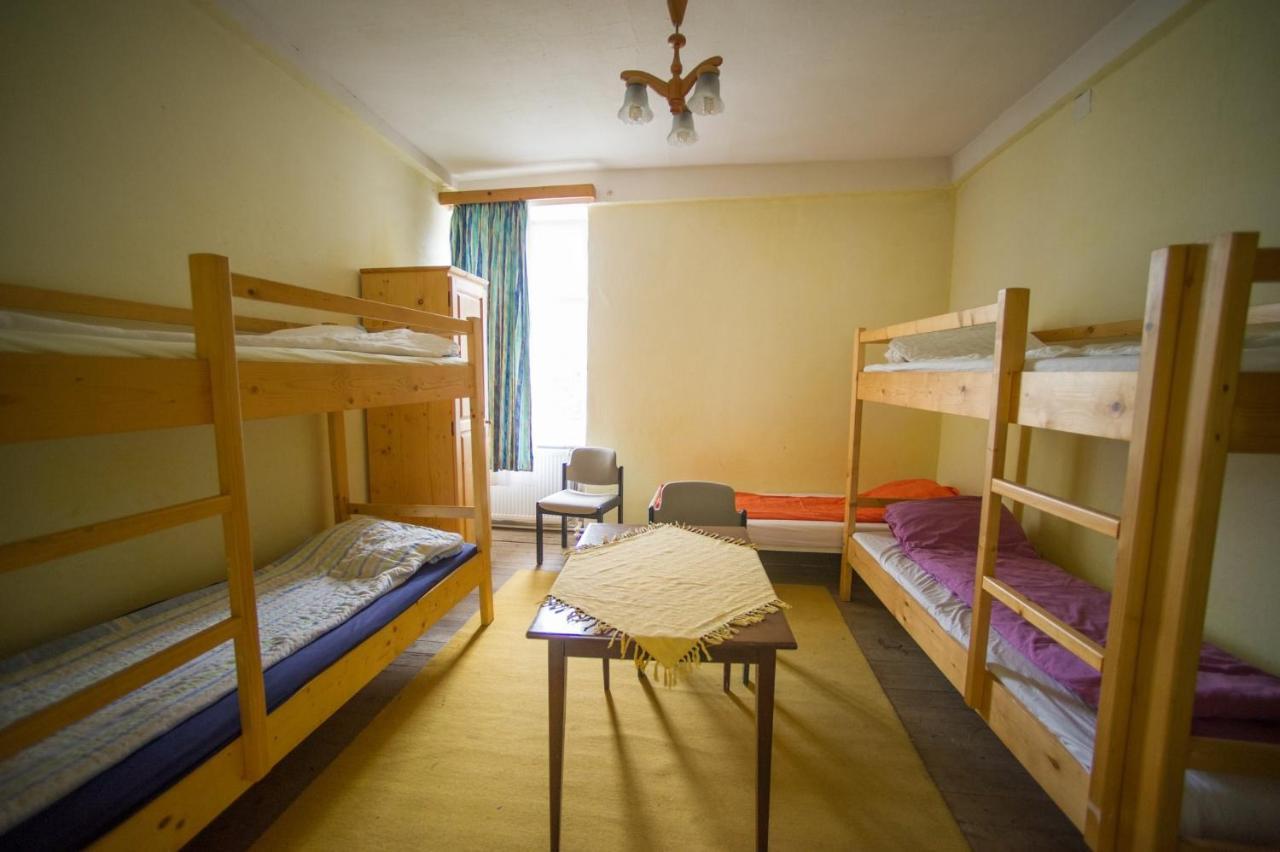 Kinderuni Bekokten Barcut Esterno foto